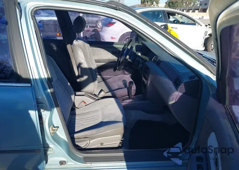 1995 Nissan Sentra Xe/Gxe/Gle z USA, uszkodzony, nr VIN 3N1AB41D0SL003948